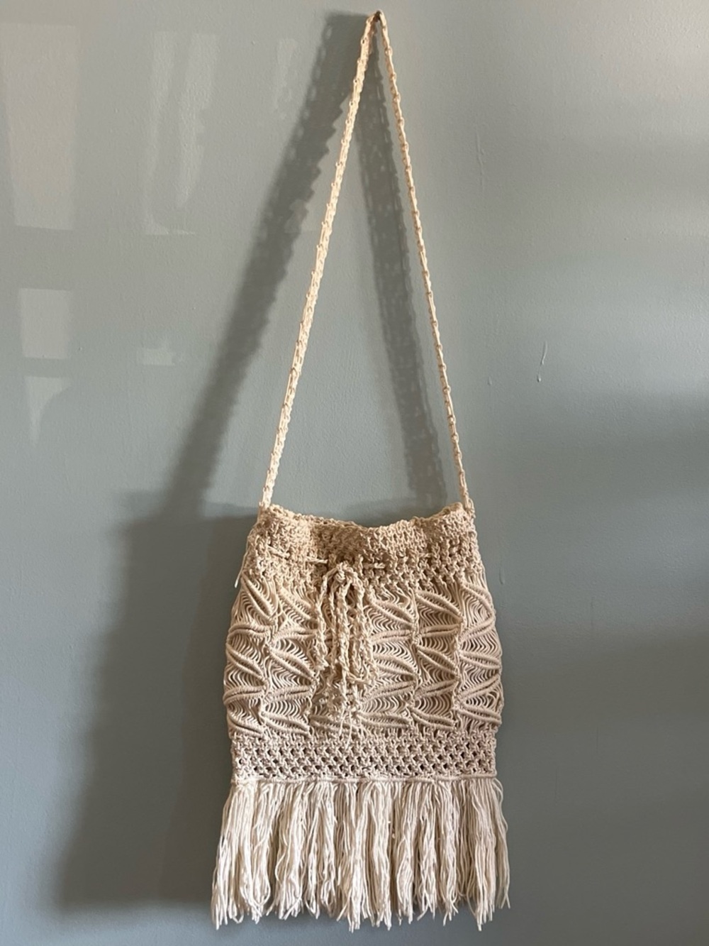 Handwoven Fringe Macramé Shoulder Bag in Cream